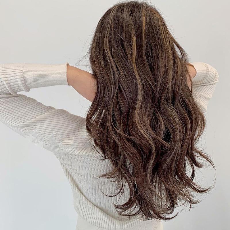 Tóc nâu móc light màu gì đẹp? Top 10 kiểu tóc nổi bật