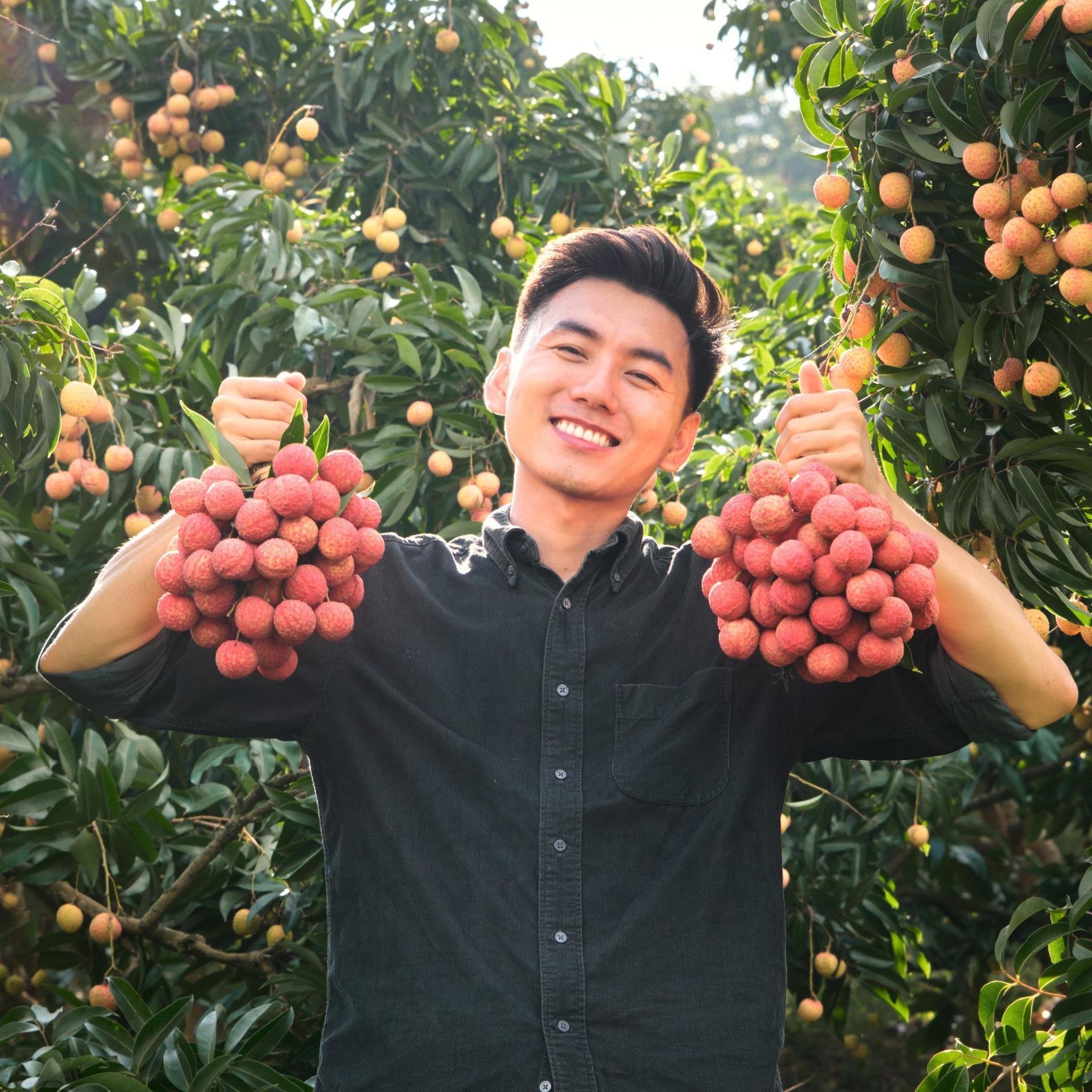 Khoai Lang Thang lên tiếng về tin đồn yêu đồng giới, làm rõ mối quan hệ với Chan La Cà - ảnh 1