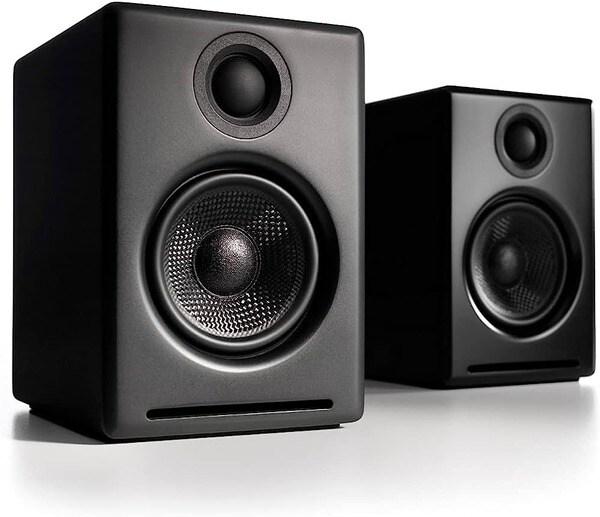 Nút Bluetooth trên điều khiển từ xa của loa soundbar