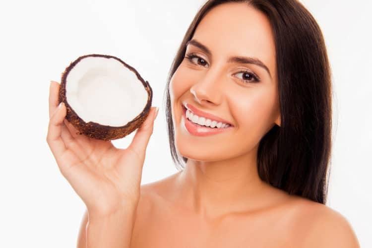 Dầu dừa có tác dụng gì? 11 công dụng của dầu dừa cho sắc đẹp