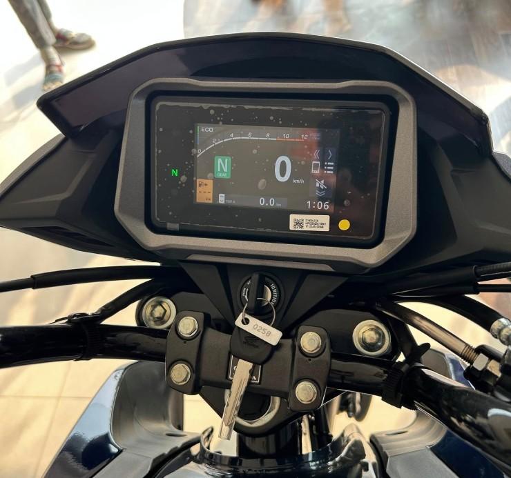 Ra mắt xe côn tay 2025 Honda SP125, giá nhỉnh 27 triệu đồng - 2