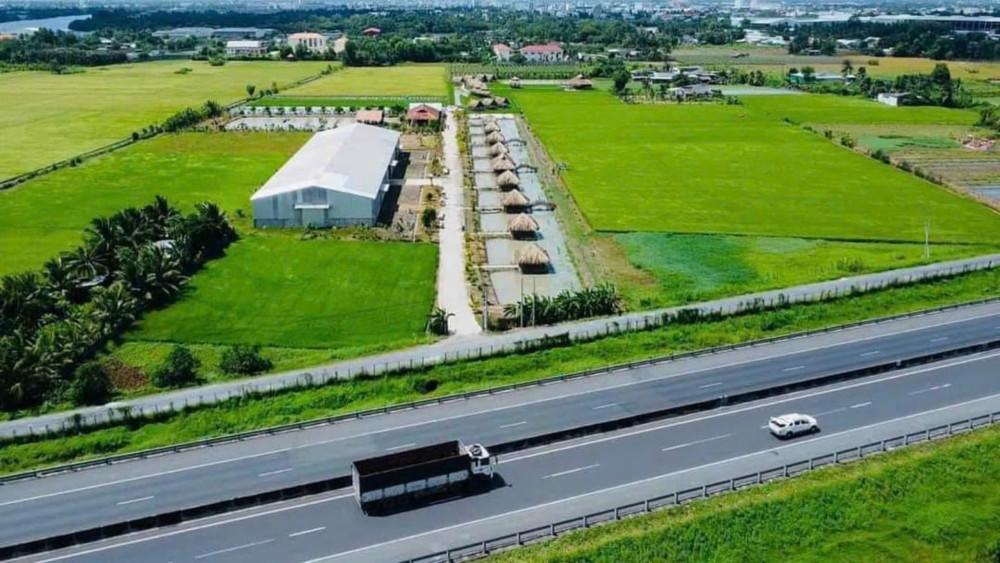 Tự xây dựng trái phép Khu sinh thái 'Không Thời Gian' trên đất lúa&nbsp; &nbsp;