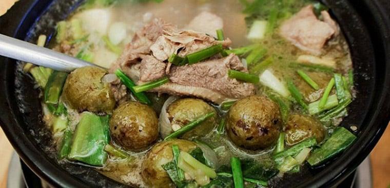 Thịt ngan om sấu