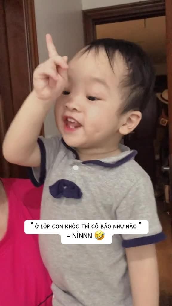 Bé trai Hà Nội hút 16 triệu lượt xem với biểu cảm hài hước khi nói từ "nín"