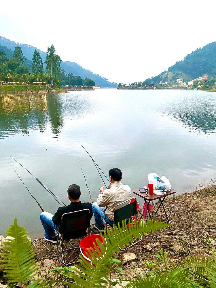 Tổng hợp các địa điểm cắm trại câu cá gần Hà Nội