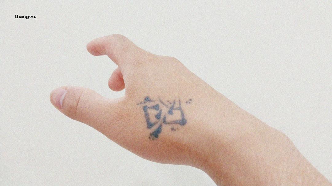 Ý nghĩa 2 hình xăm của mình