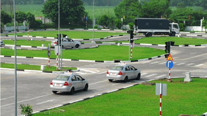 Hướng dẫn 11 bài thi sa hình sát hạch lái xe ô tô - chi tiết các lỗi trừ điểmTrung tâm thi lái xe- Học lái xe A1,B2,C,D,E tại Hải Dương