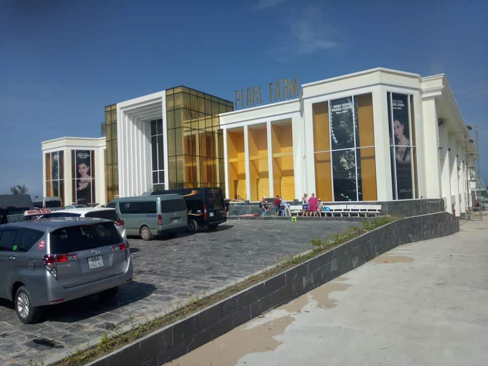 Ngọc Hiền Pearl có bao nhiêu showroom ở Phú Quốc?