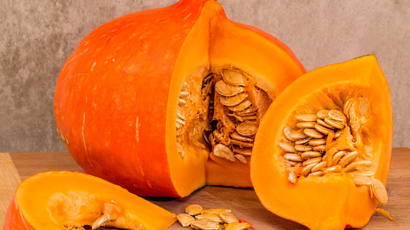 Sau sinh ăn bí đỏ được không? Những lưu ý dành cho mẹ sau sinh khi ăn bí đỏ