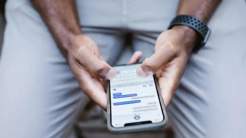 Cách xóa tin nhắn đơn lẻ trên Messenger từ điện thoại di động