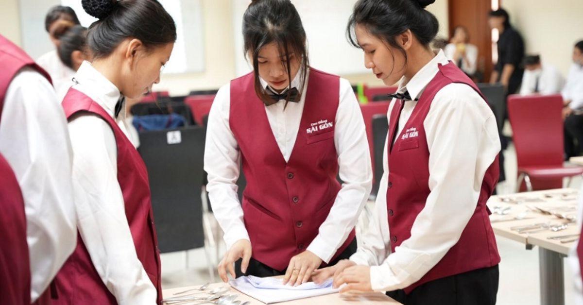 Ngành Quản trị khách sạn là gì? Học gì? Ra trường làm gì?