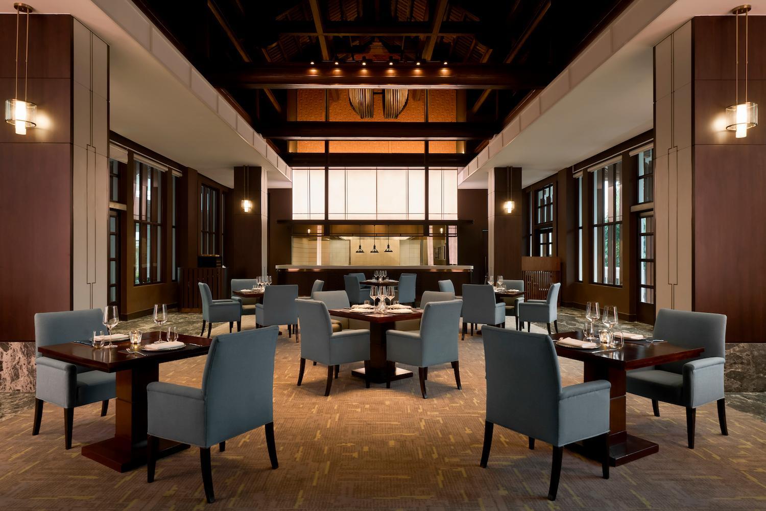 Marriott tỏa sáng với ba nhà hàng được MICHELIN Guide 2025 vinh danh tại Việt Nam