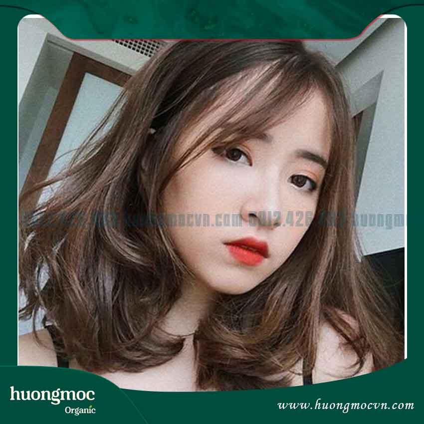 Bật mí cách chăm sóc tóc uốn cụp chữ C vào nếp 2024