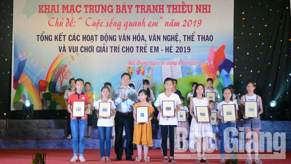 Triển lãm tranh thiếu nhi "Cuộc sống quanh em"