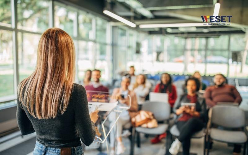 50+ Mẫu thuyết trình bằng tiếng Anh dễ dùng, ấn tượng