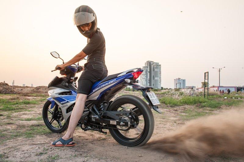 Cách chạy xe côn tay Yamaha Exciter 150 an toàn