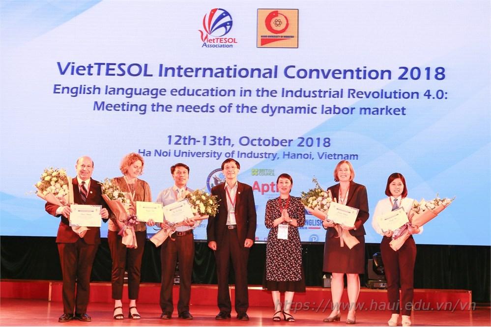 Hội thảo Quốc tế VietTESOL 2018: Đào tạo tiếng Anh đáp ứng nhu cầu thị trường lao động trong cuộc cách mạng công nghiệp lần thứ 4