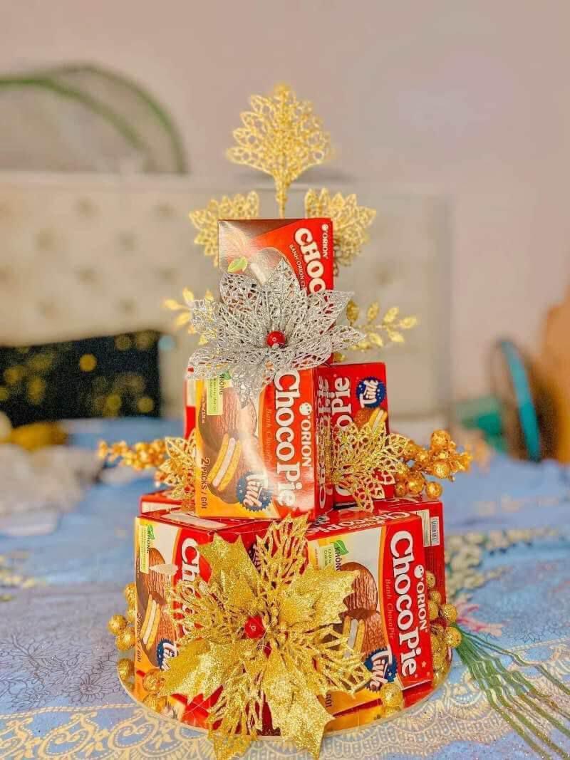 Cách làm tháp bánh ngày tết đẹp ấn tượng cho mâm lễ đủ đầy may mắn tài lộc