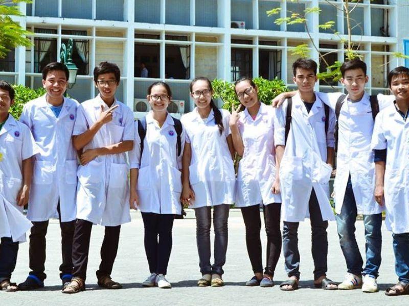 Thi đại học y gồm những môn nào? Những điều cần biết về ngành y