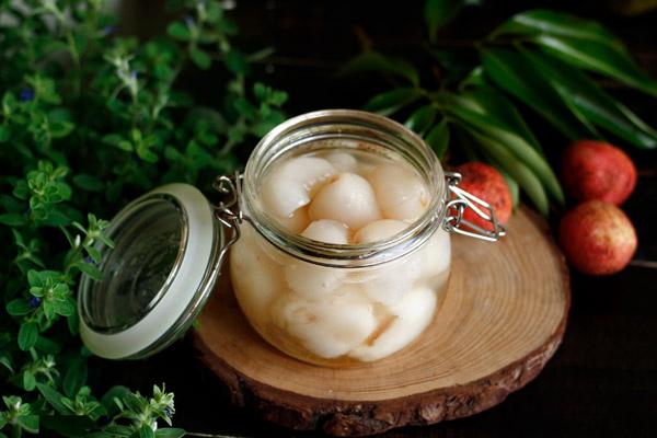 Cách Làm Vải Ngâm Đường Phèn Để Quanh Năm