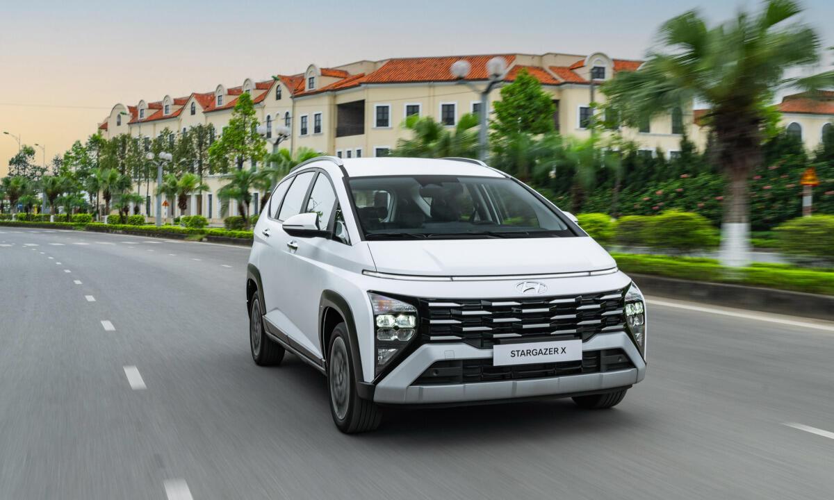 Hyundai Stargazer X Cao Cấp 7 Chỗ 2025: Giá Lăn Bánh & Khuyến Mại