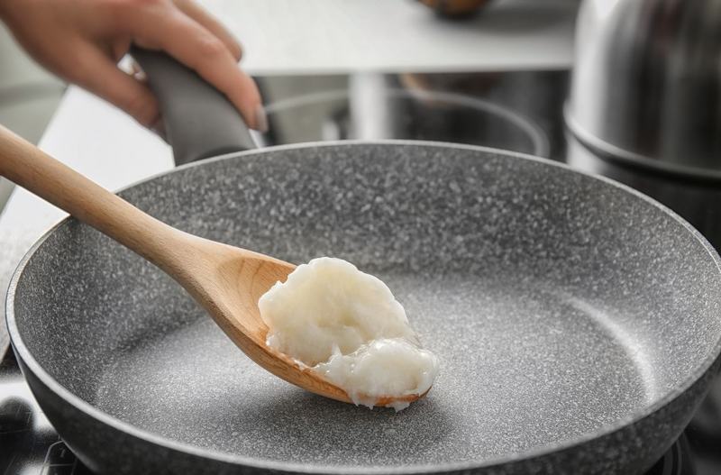 Dầu ăn và chất béo rắn khác nhau thế nào? Loại nào tốt hơn?