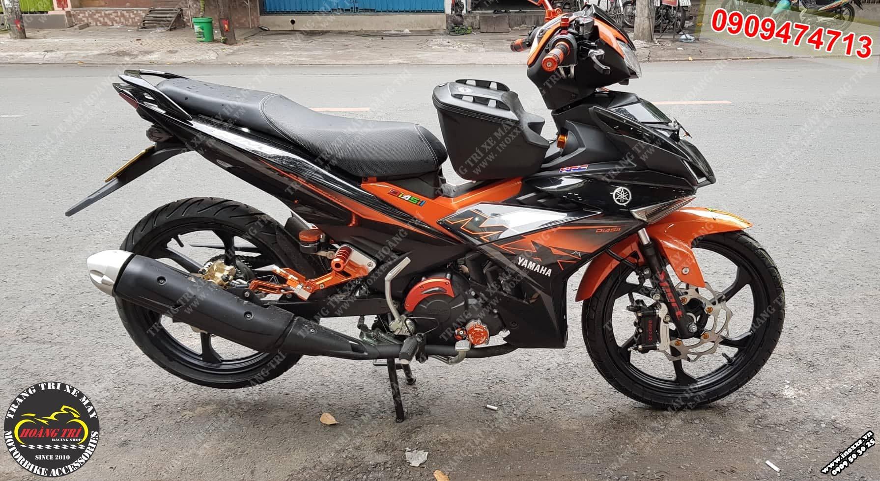 Exciter 150 2019 độ đồ chơi tông màu cam