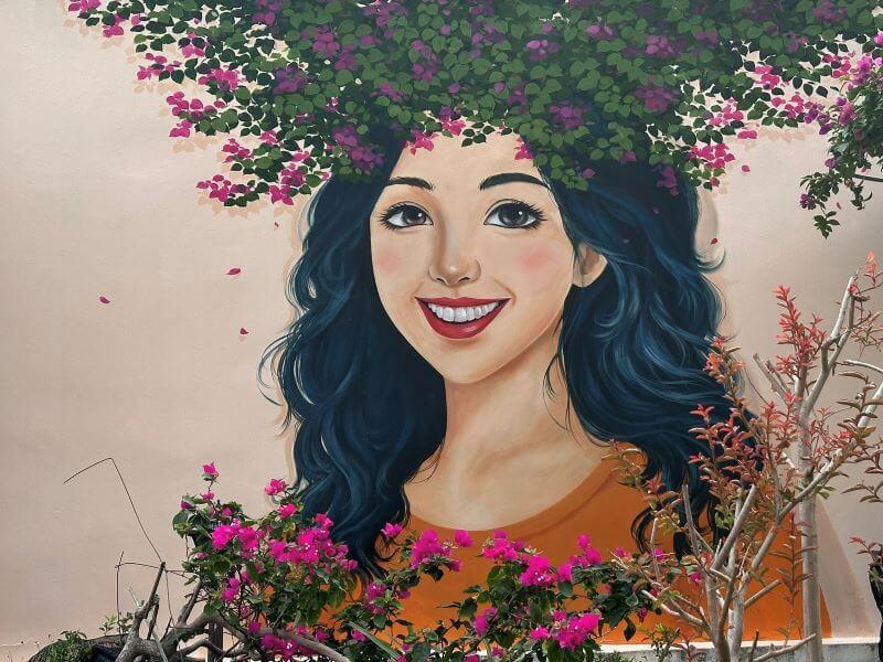 Check-in Tranh Vẽ Cô Gái Ở Cát Bà: Trào lưu mới khiến dân mạng phát cuồng