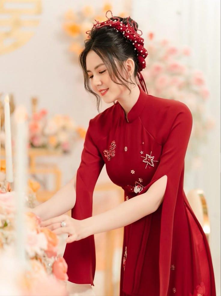 Tổng hợp 19 kiểu tóc cô dâu mặc áo dài được ưa chuộng NHẤT