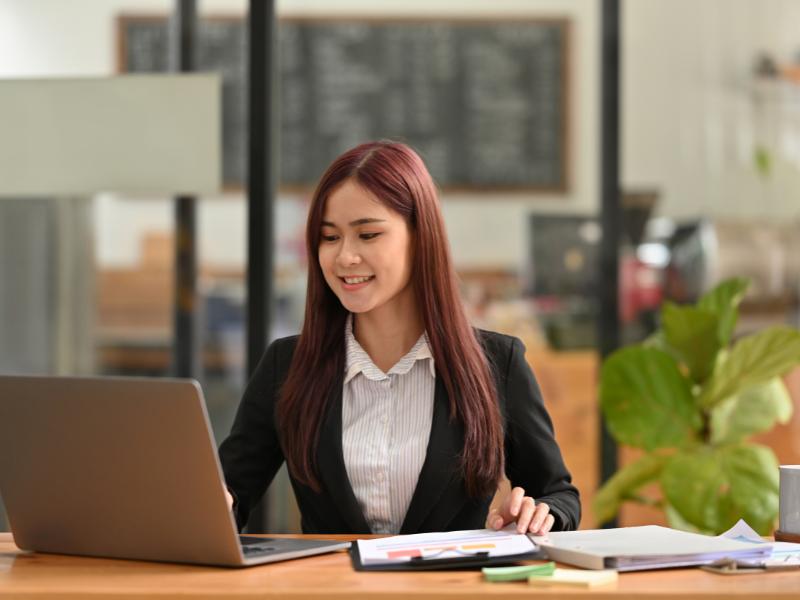 Con gái nên học ngành kinh tế nào? 9 ngành tiềm năng nhất