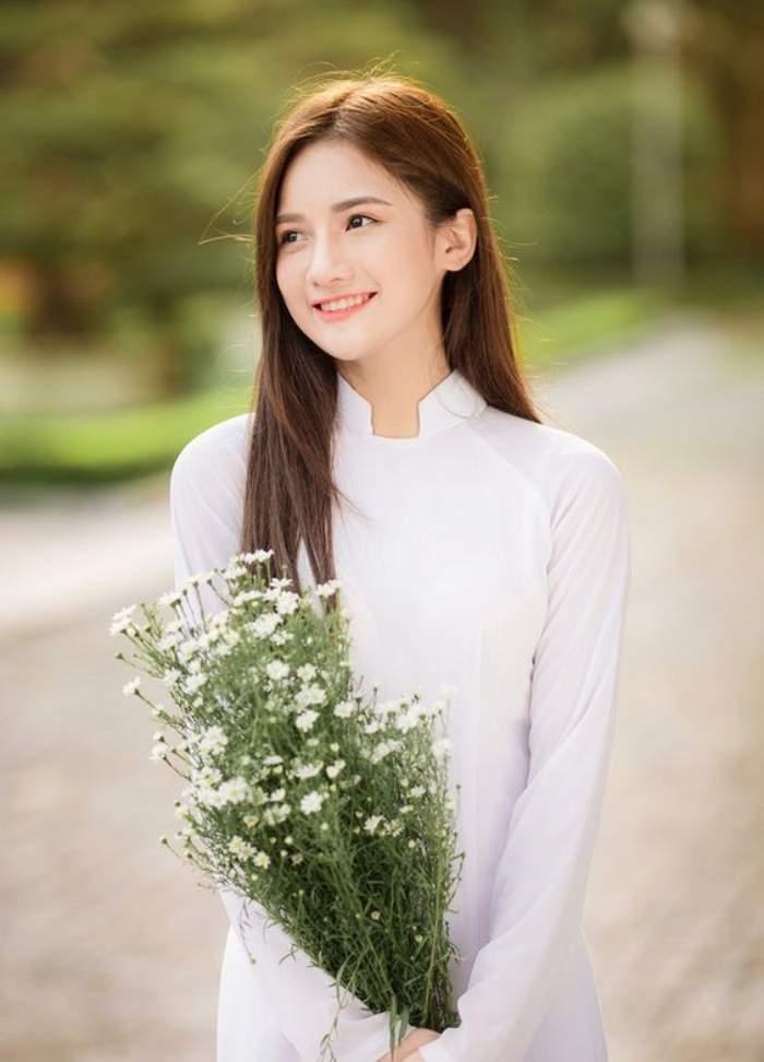 20 Kiểu tóc mặc áo dài học sinh giúp nàng chiếm spotlight vì quá xinh