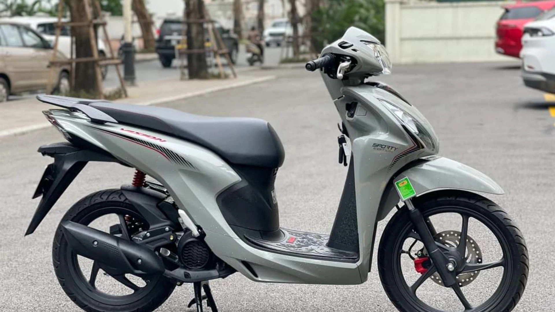 Review xe Vision 2023: Phiên bản và màu sắc nào hợp với bạn?