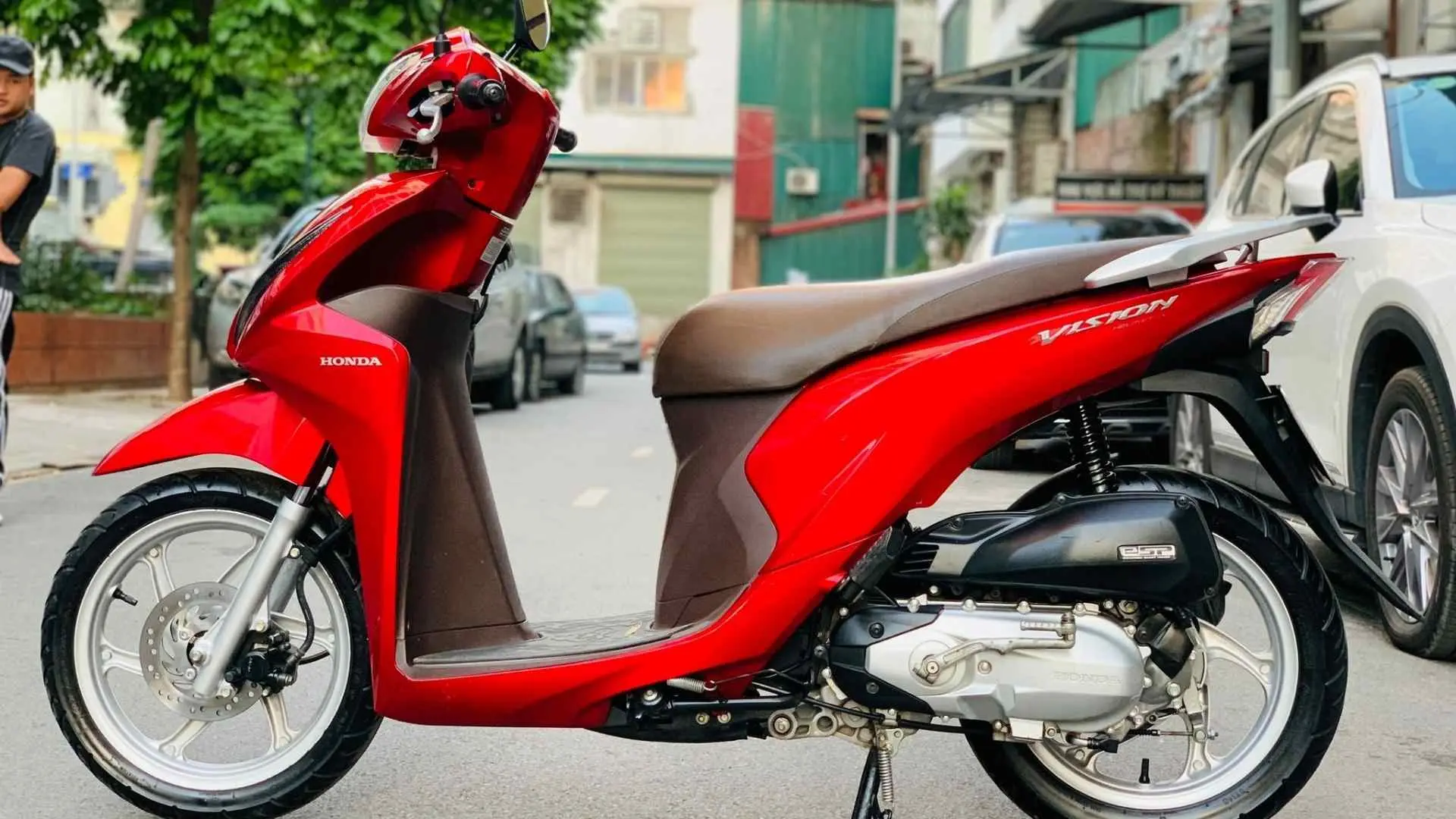 Top 4 phiên bản Vision đỏ giá tốt 2025