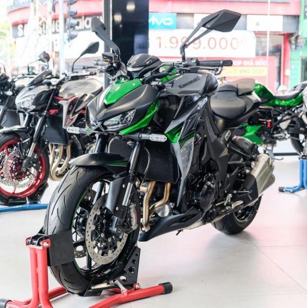 Kawasaki Z1000 2025